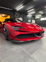Ferrari SF90 Stradale - - rote Ferrari SF90