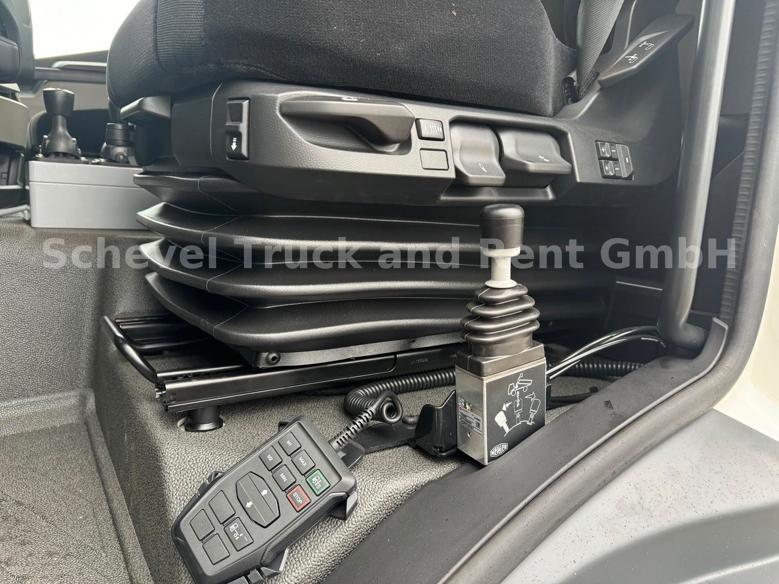 Fahrzeugabbildung MAN TGS 18.480 BL SA 4x4, LOF, Agro Truck