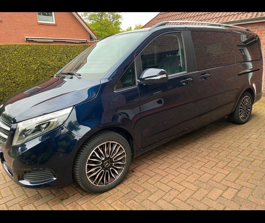 Image of Mercedes-Benz V 220