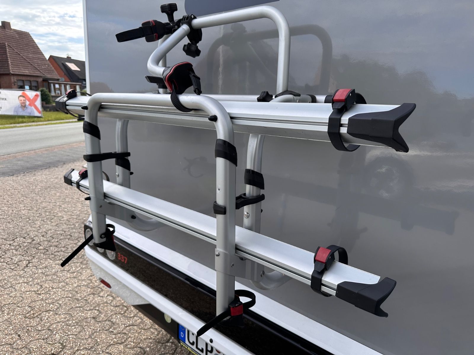 Fahrzeugabbildung Challenger 337 GA Etape Edition M25 Automatik Arctic-Paket