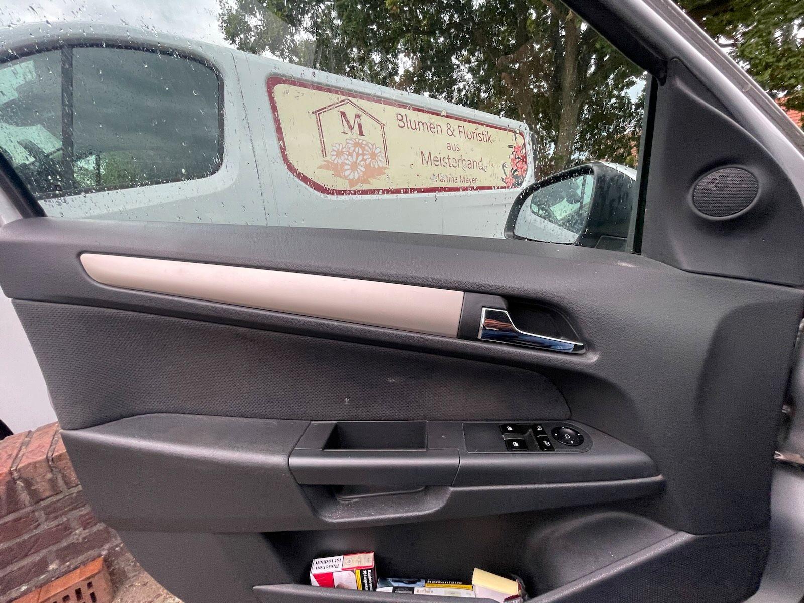 Opel Astra 2007 — photo 9