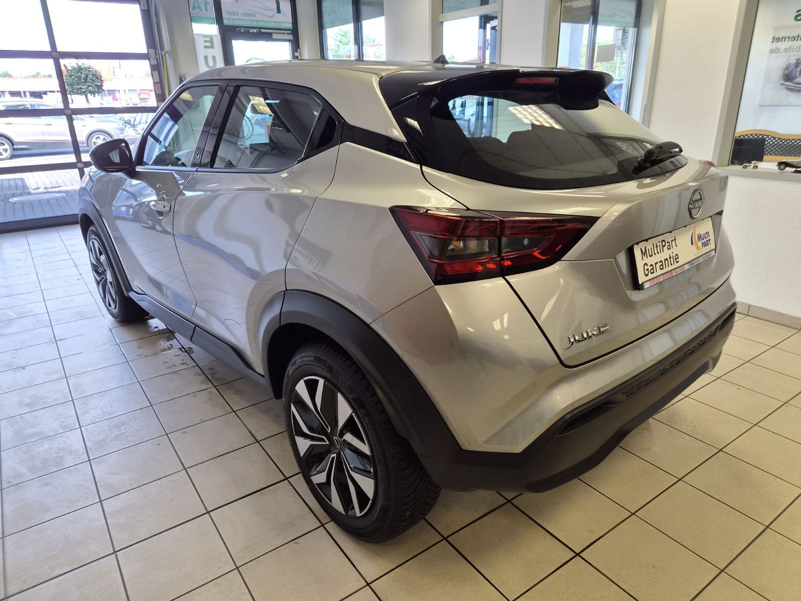 Fahrzeugabbildung Nissan Juke Acenta / KAMERA / SCHECKHEFT / 1. HAND