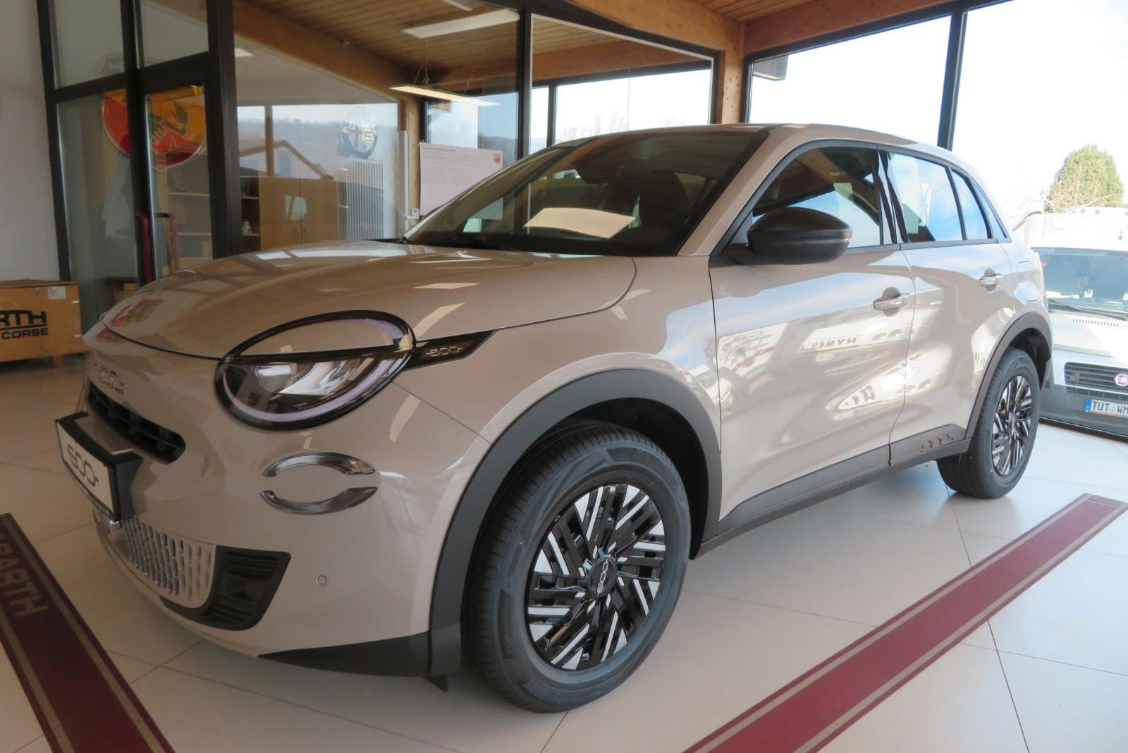 Fiat 600 Hybrid Business Edition 1.2 110PS DCT