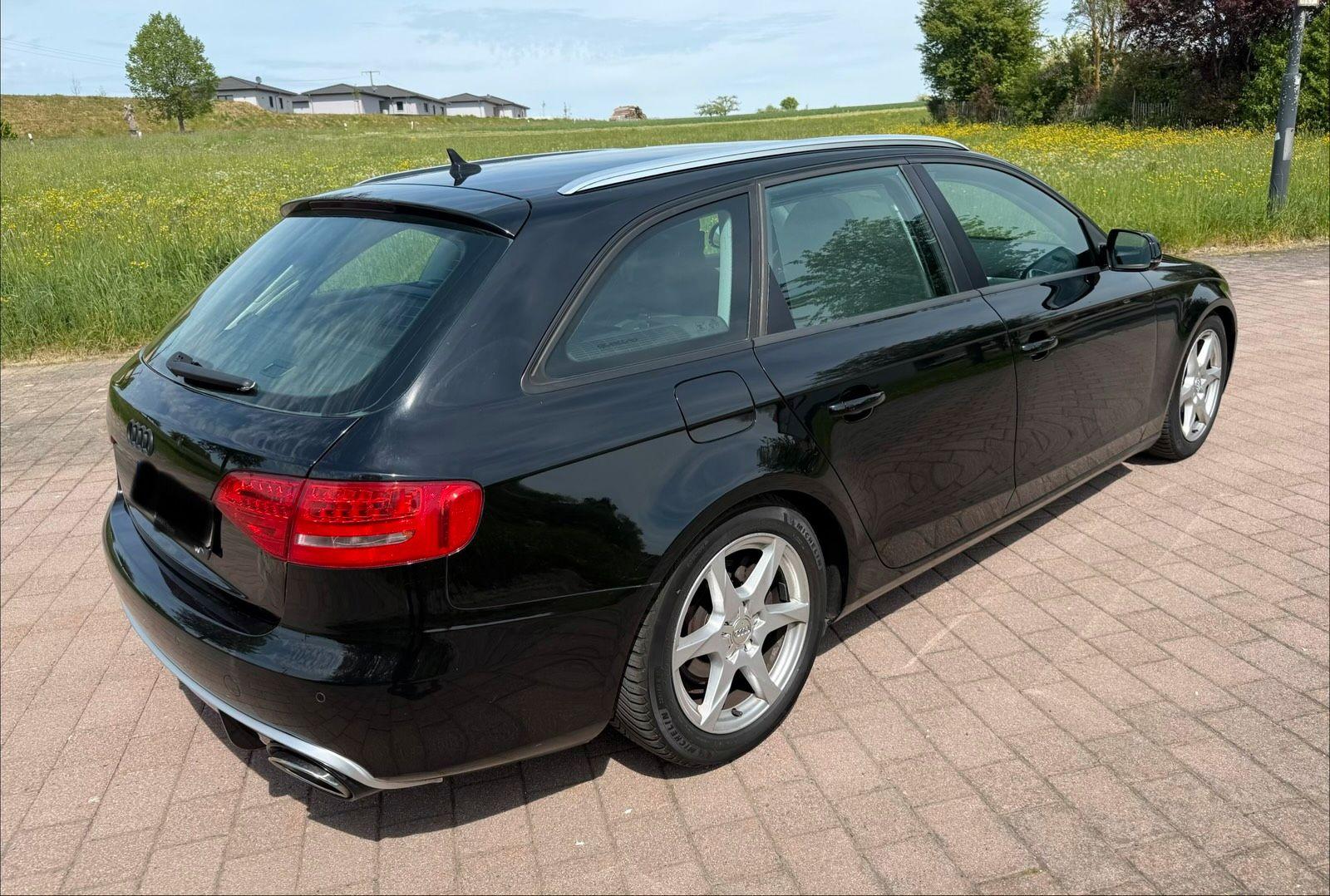 Audi Quattro 2010 — engine 239 HP (176kW)