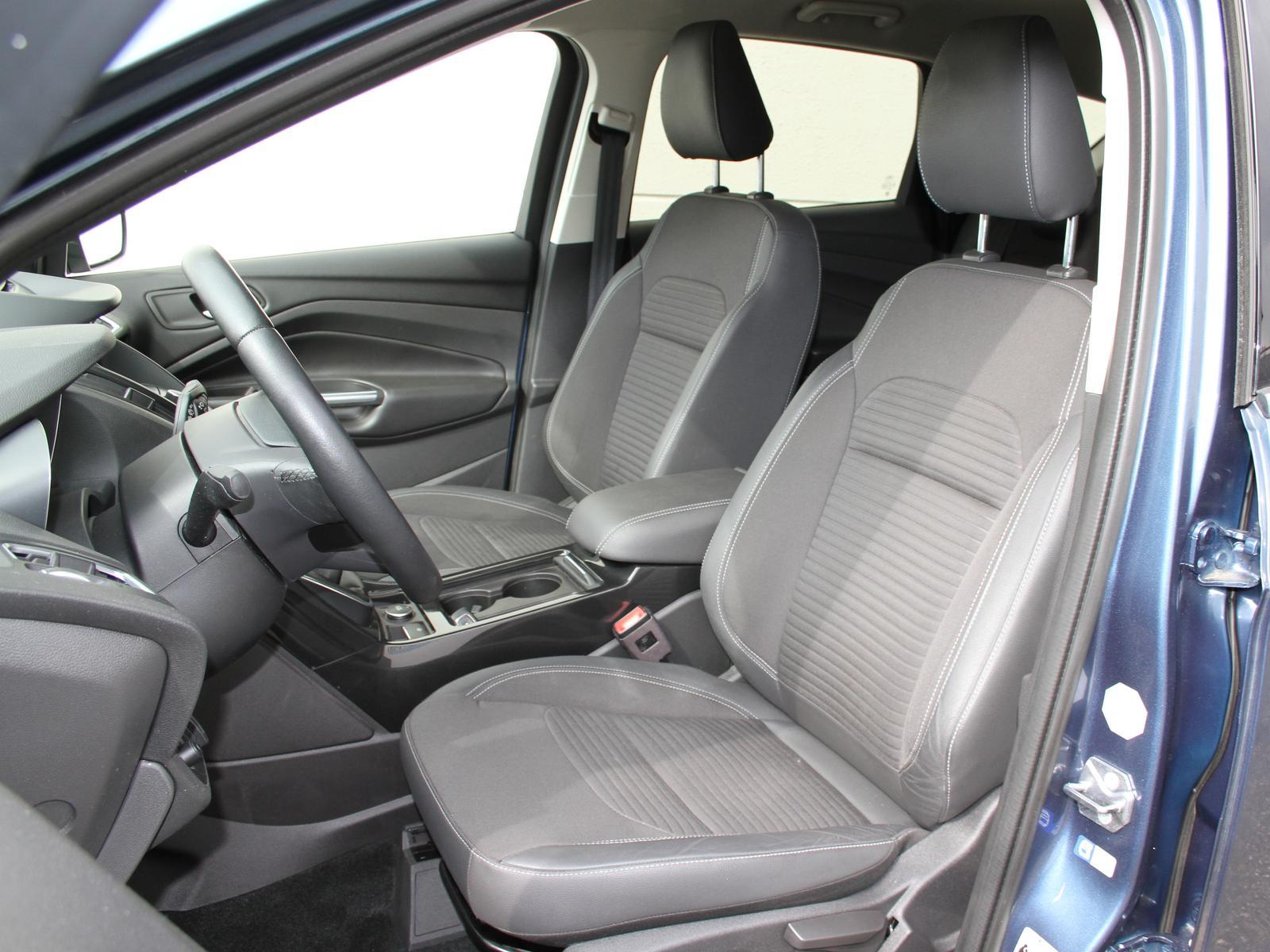 Ford Kuga 1.5 EB Titanium Kamera Navi AT Motor 1.Hd