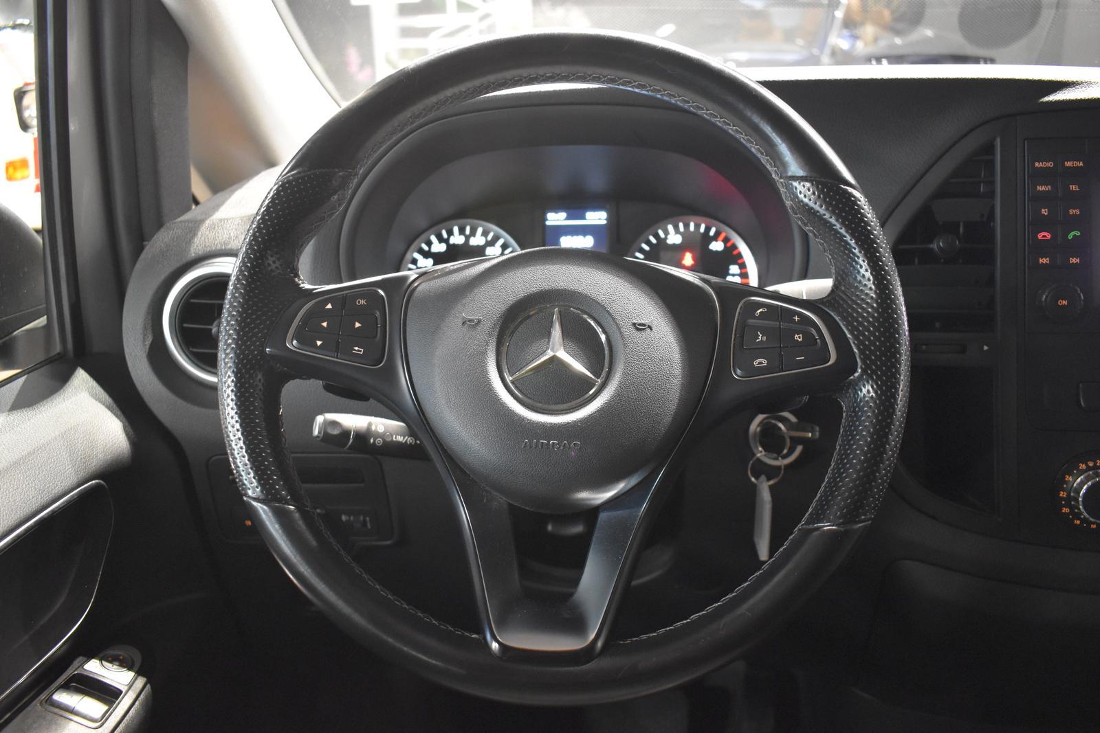 Mercedes-Benz VITO TOURER 114 4MATIC KOMPAKT 9-SITZER 2x KLIMA