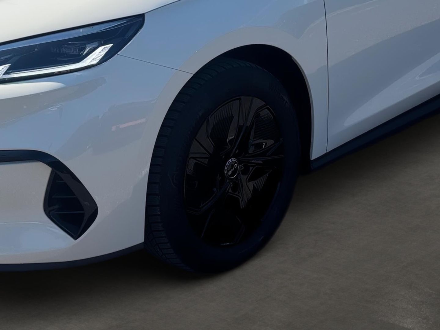 BYD SEAL 6