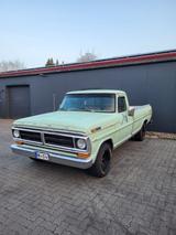 Ford F 100 - Ford F 100 mit Benzin-Antrieb: Automatik