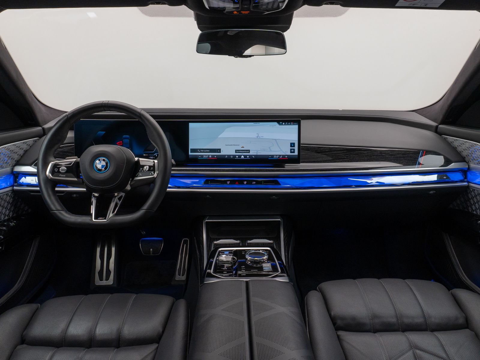 Fahrzeugabbildung BMW i7 xD60 M Sport 360°Pano B&W FondEnt SoftCL VOLL