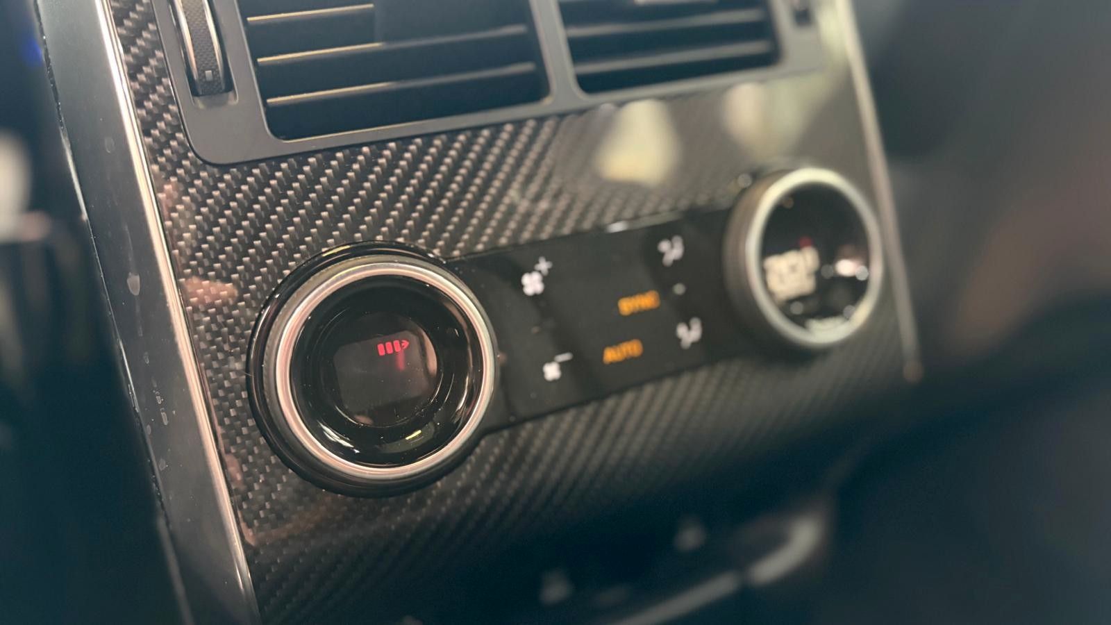 Fahrzeugabbildung Land Rover Range Rover Sport SVR