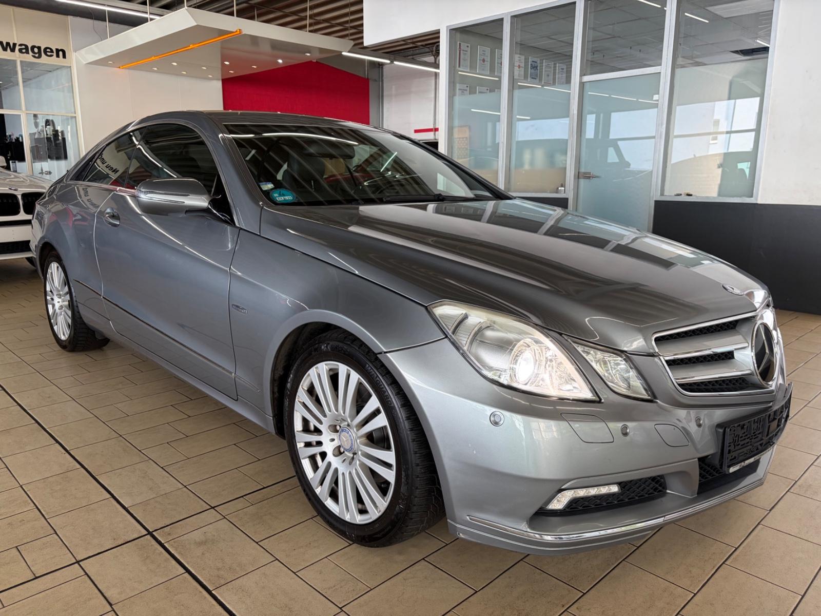 Mercedes-Benz E 250 CGI COUPE BE *NAVI+LED+LEDER+DISTR+KAM+17*