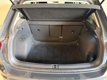 Volkswagen Tiguan - 12