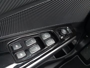 KGM Tivoli ESSENTIAL 1.5 AT NaviCarPlayRFKDABSHZ