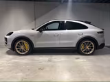 Porsche Cayenne Turbo E-Hybrid Coupe mit GT-Paket |PDCC - Porsche Cayenne Coupe-Turbo-mit-GT-Paket