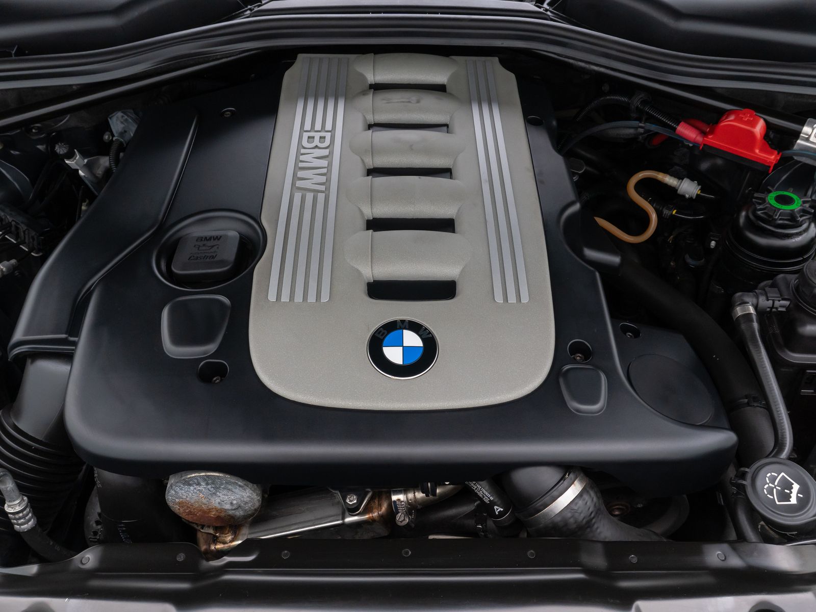 Fahrzeugabbildung BMW 525d Tempomat PDC Xenon NaviPro AHK Lordos HUD