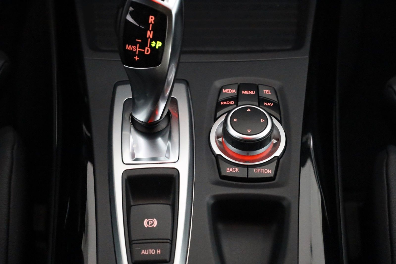 Fahrzeugabbildung BMW X5 xDrive40d,Edition M Sport,HUD,Kamera,Stand+WR