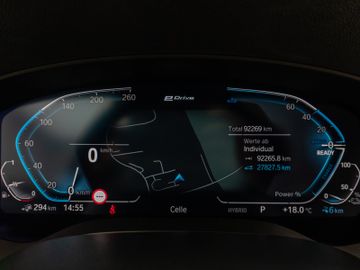 Fahrzeugabbildung BMW 530e Tour HUD Laser Sportsitz Komfortzugang