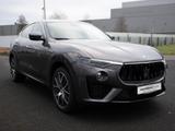 Maserati Levante Modena S MATRIX-LED ACC NAVI KAMERA SHZ - Maserati Levante Gebrauchtwagen