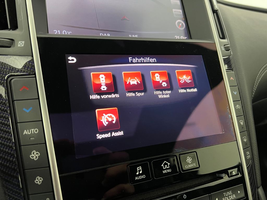 INFINITI Q60 2.0 TURBO/ 2.H/ VOLLAUSSTATTUNG/ CARBON INFINITI Q60 2.0 TURBO/ 2.H/ VOLLAUSSTATTUNG/ CARBON