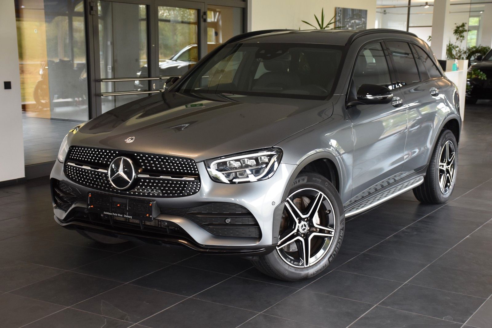 Mercedes-Benz GLC 300 de 4Matic 9G AMG LINE GID.TACHO AHK LED