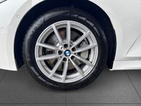 BMW 330 - Vorschau Bild 19