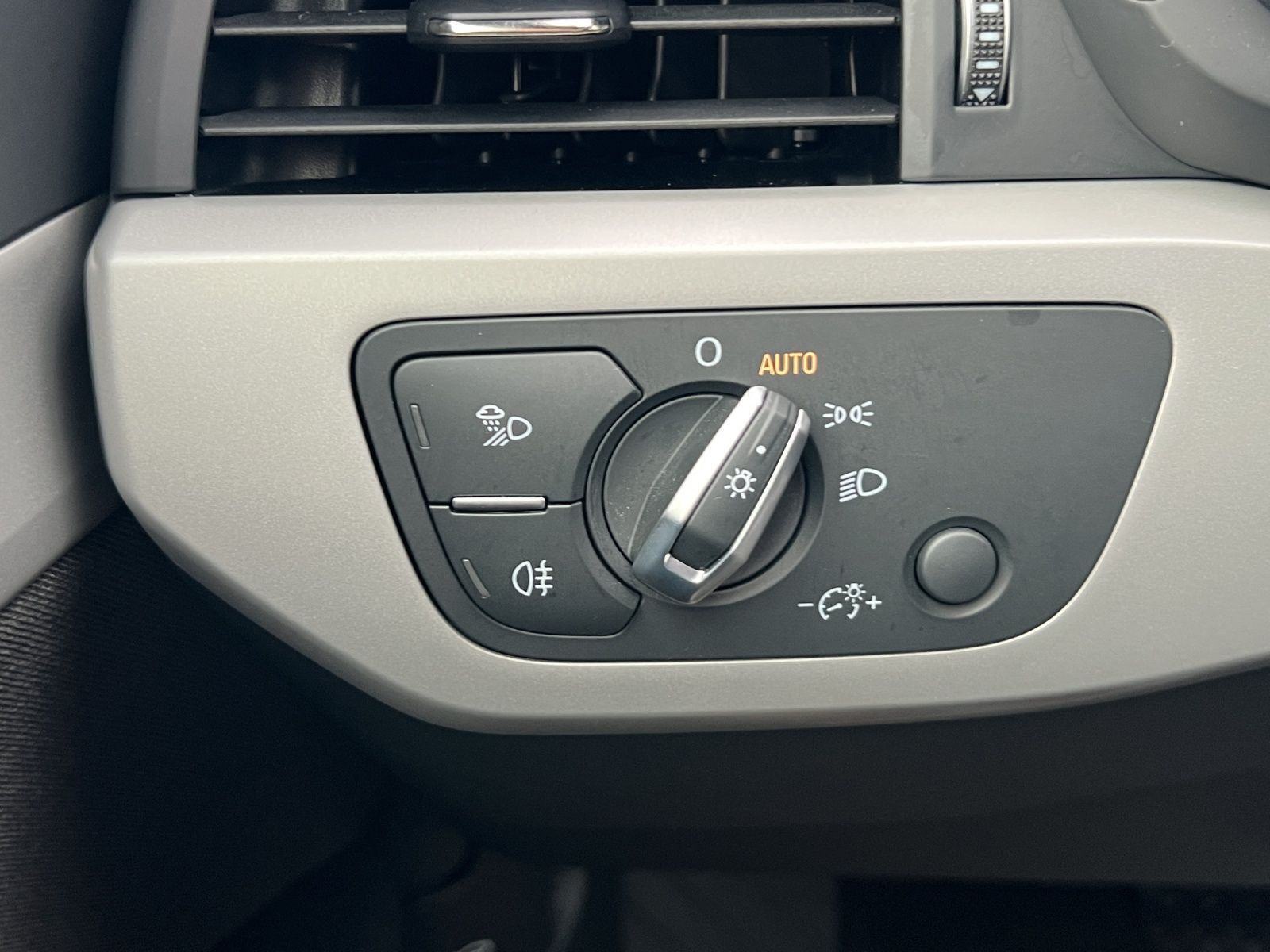 A4 Avant Advanced 40 2.0 TDI quattro S tronic Na