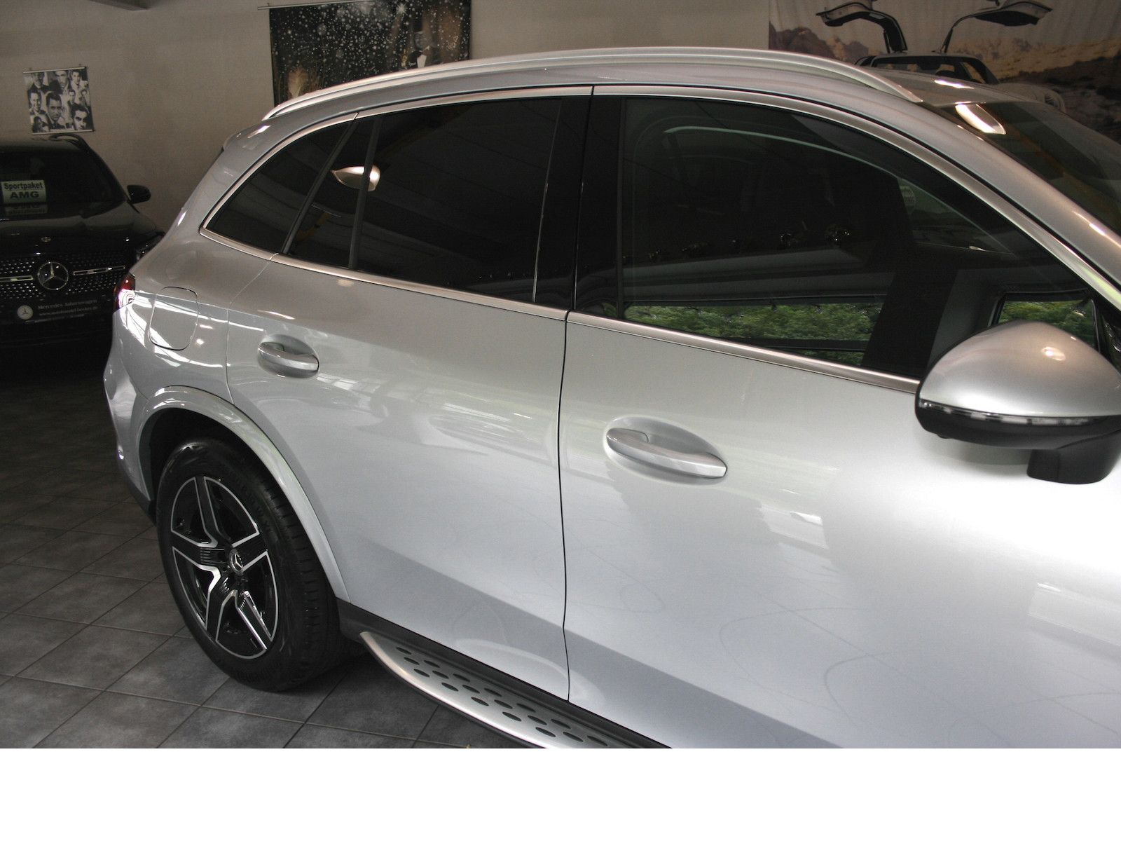 Fahrzeugabbildung Mercedes-Benz GLC 220 d 4M AMG *Distronic*AHK*Leder*Trittbrett