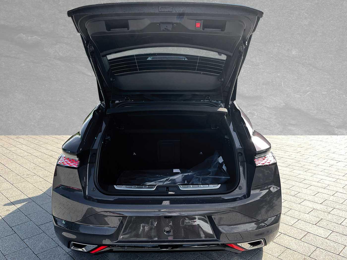 DS Automobiles Automobiles DS4 *Antoine de Saint Exupery