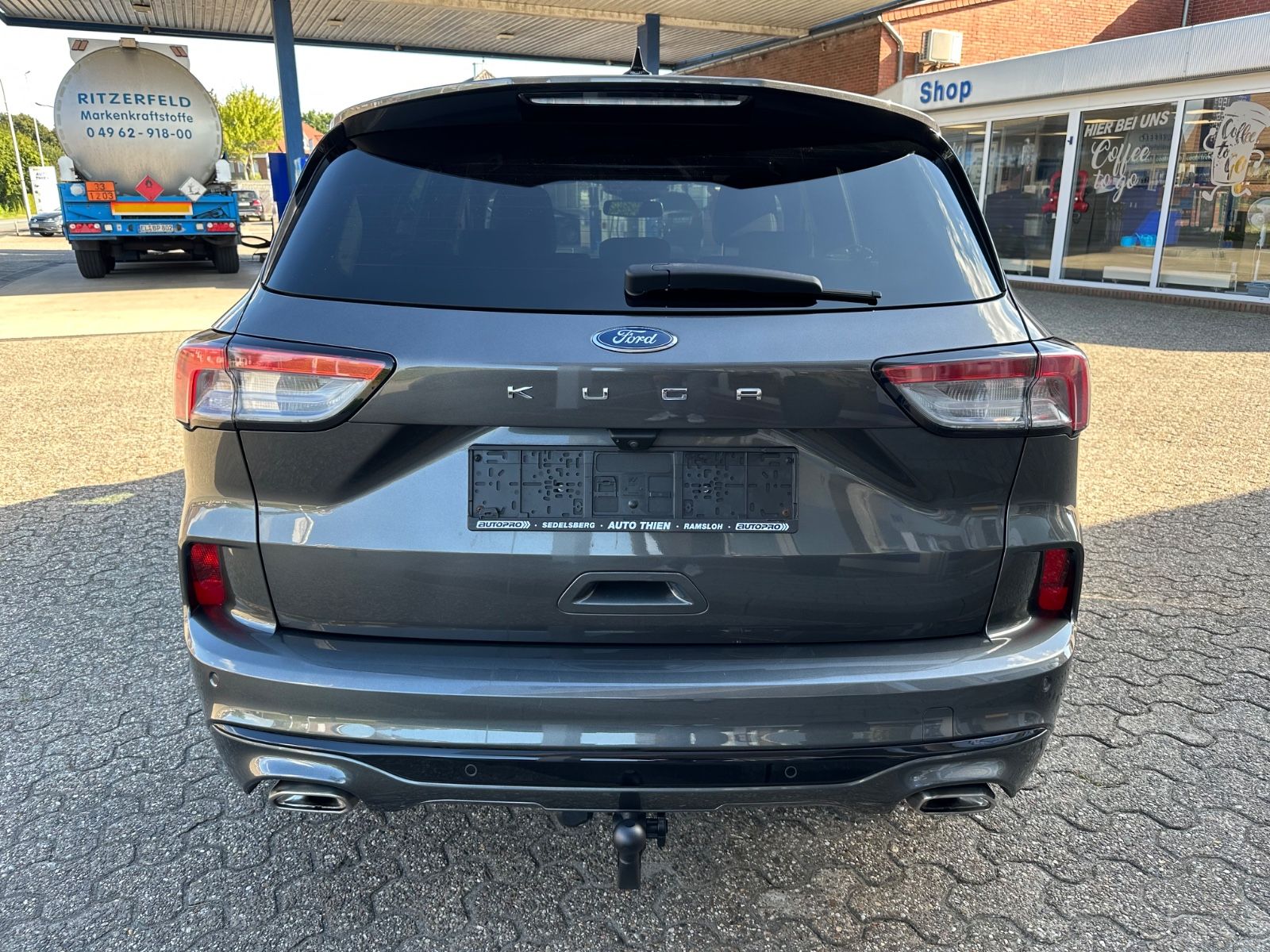 Fahrzeugabbildung Ford Kuga 2.0 EB ST-Line X 4x4/AHK/LED/B&O/HUD