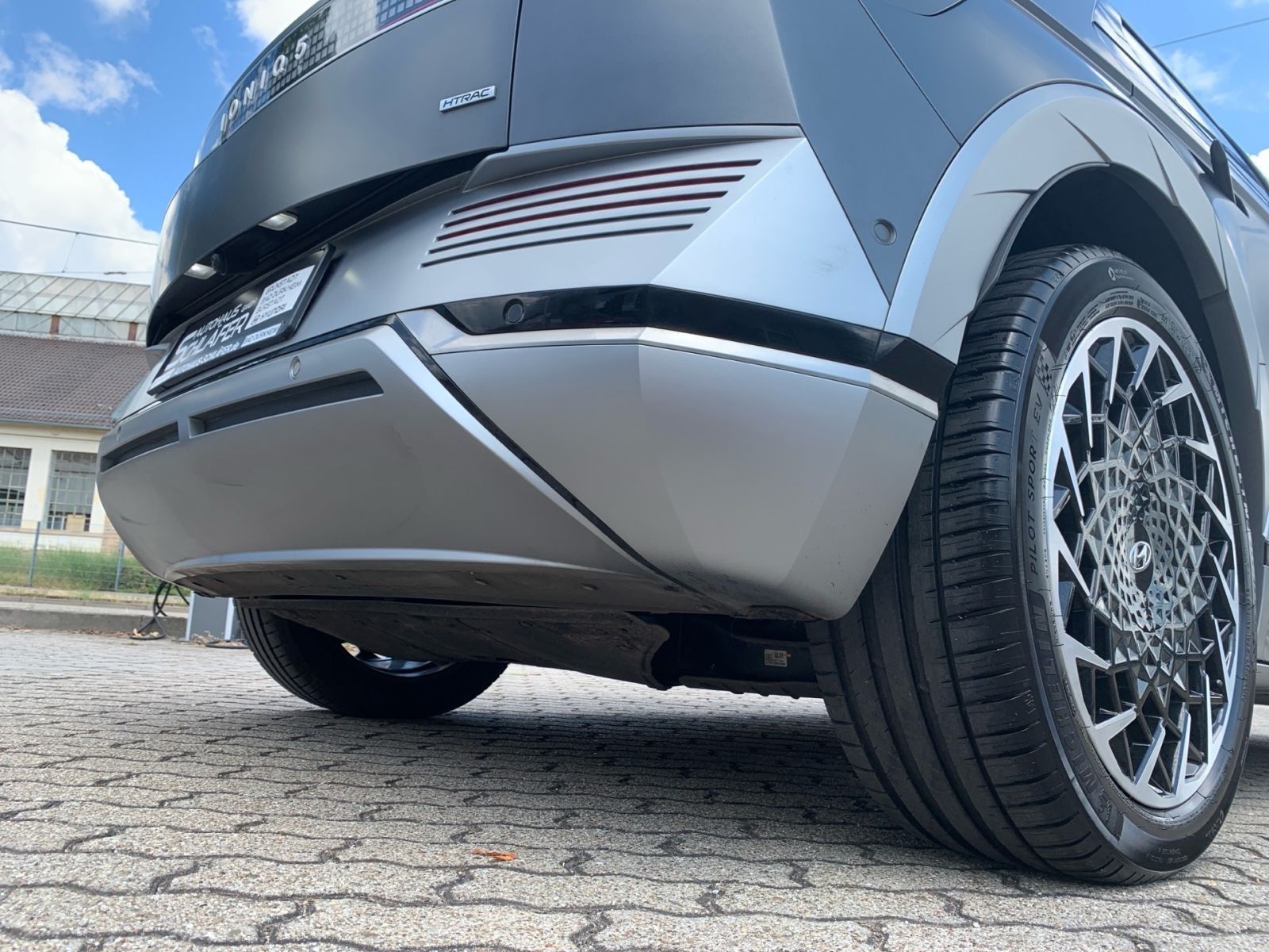 Fahrzeugabbildung Hyundai IONIQ 5 Uniq 4WD 72,6 kWh 20 Zoll Relax Paket