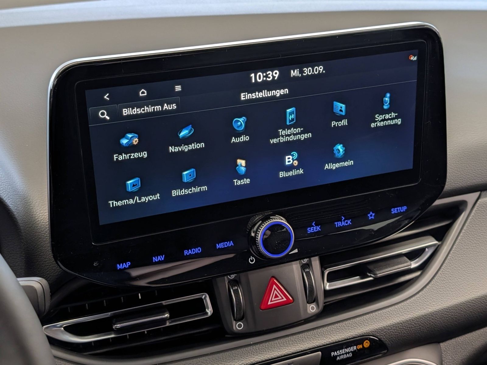 HYUNDAI i30 Kombi 1.6 T-GDI Trend Automatik SHZ Navi – Bild 26