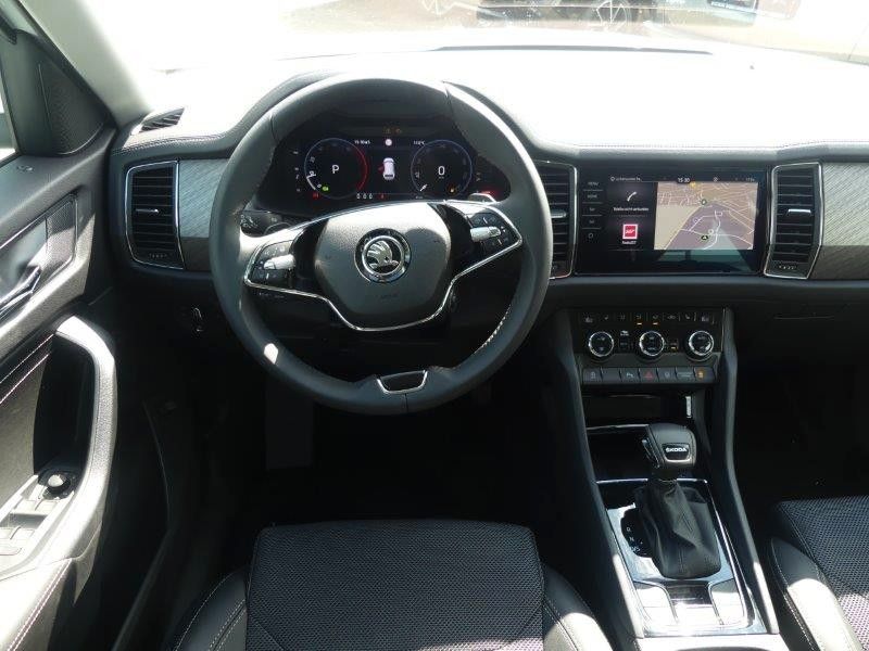 Fahrzeugabbildung SKODA Kodiaq 2.0 TDI SCR DSG STYLE *AHK*NAV*KAM*LED*