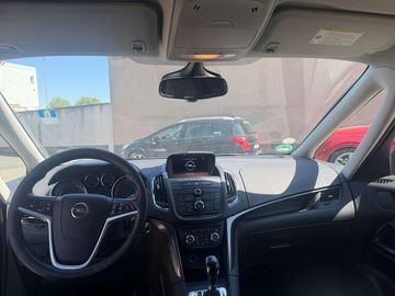 Opel Zafira Tourer - 12
