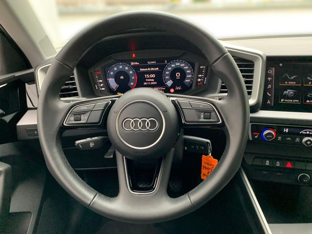 A1 Sportback 25 TFSI +SHZ+TEMPOMAT+PDC+CARPLAY++