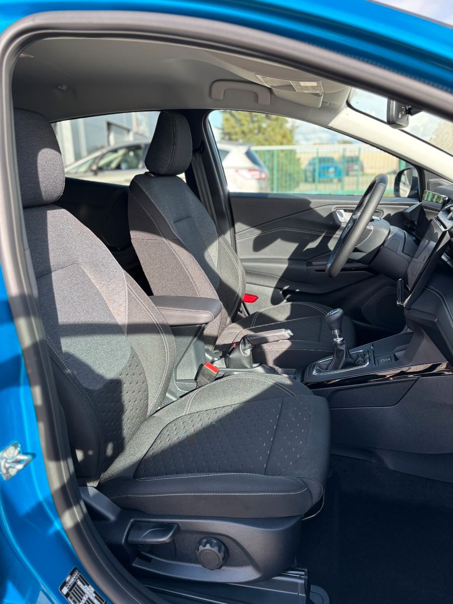 Fahrzeugabbildung Ford Puma Titanium