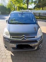 Citroën Citroen Berlingo 7-Sitzer mit Anhängerkupp... - Citroen Berlingo 7 mit Benzin-Antrieb