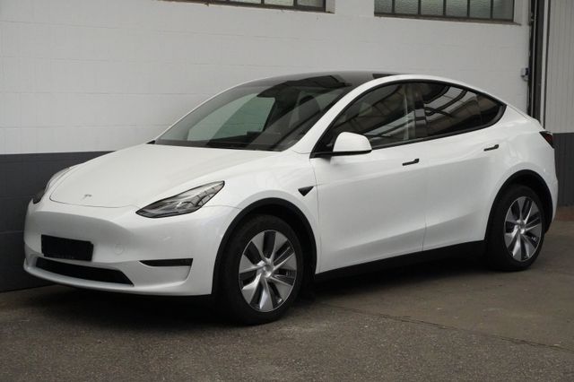 Tesla Model Y Long Range AWD *Mwst. ausweisbar*Matrix-