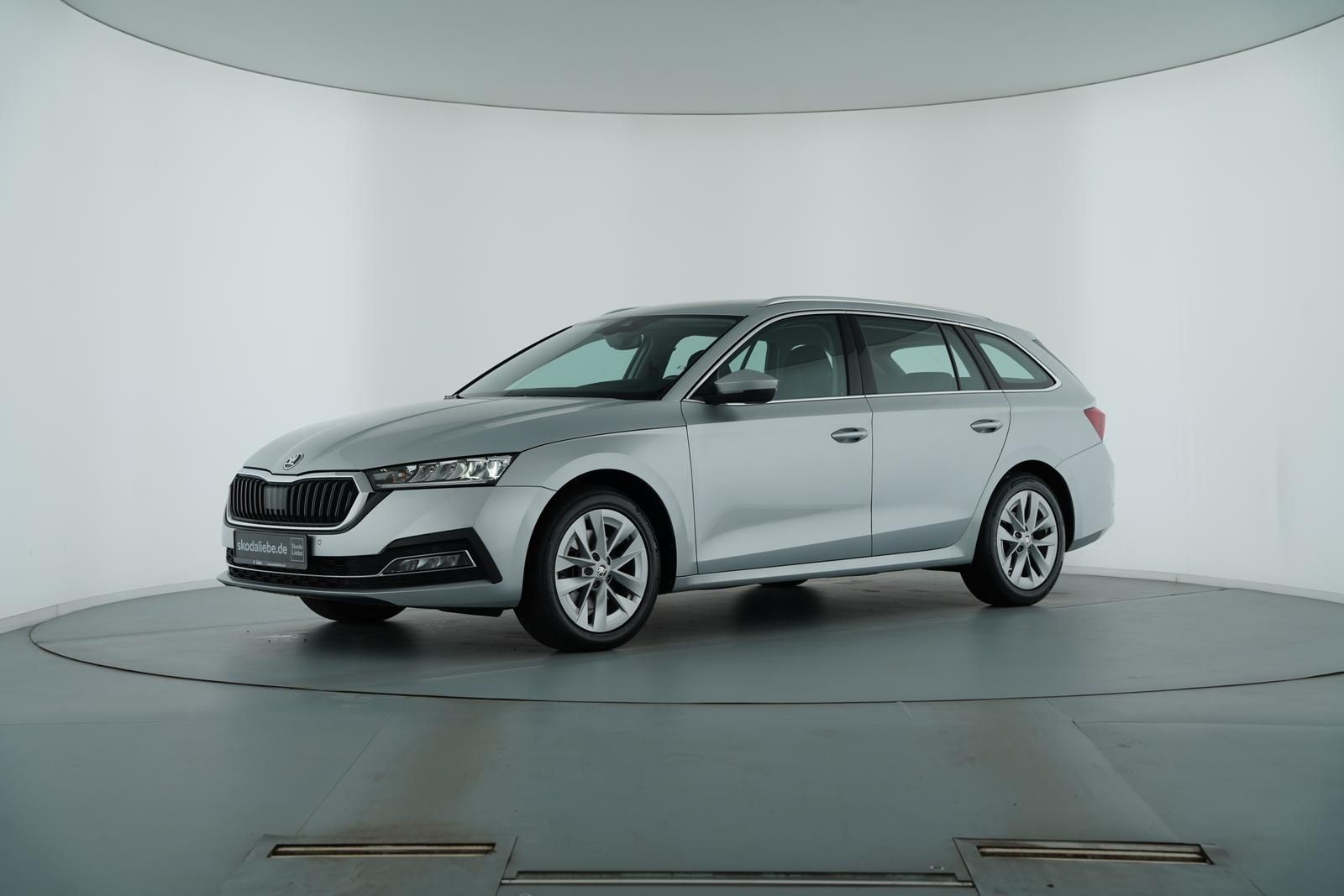 Skoda OCTAVIA COMBI STYLE 2.0TSI DSG 4x4 STANDHEIZUNG foto 2