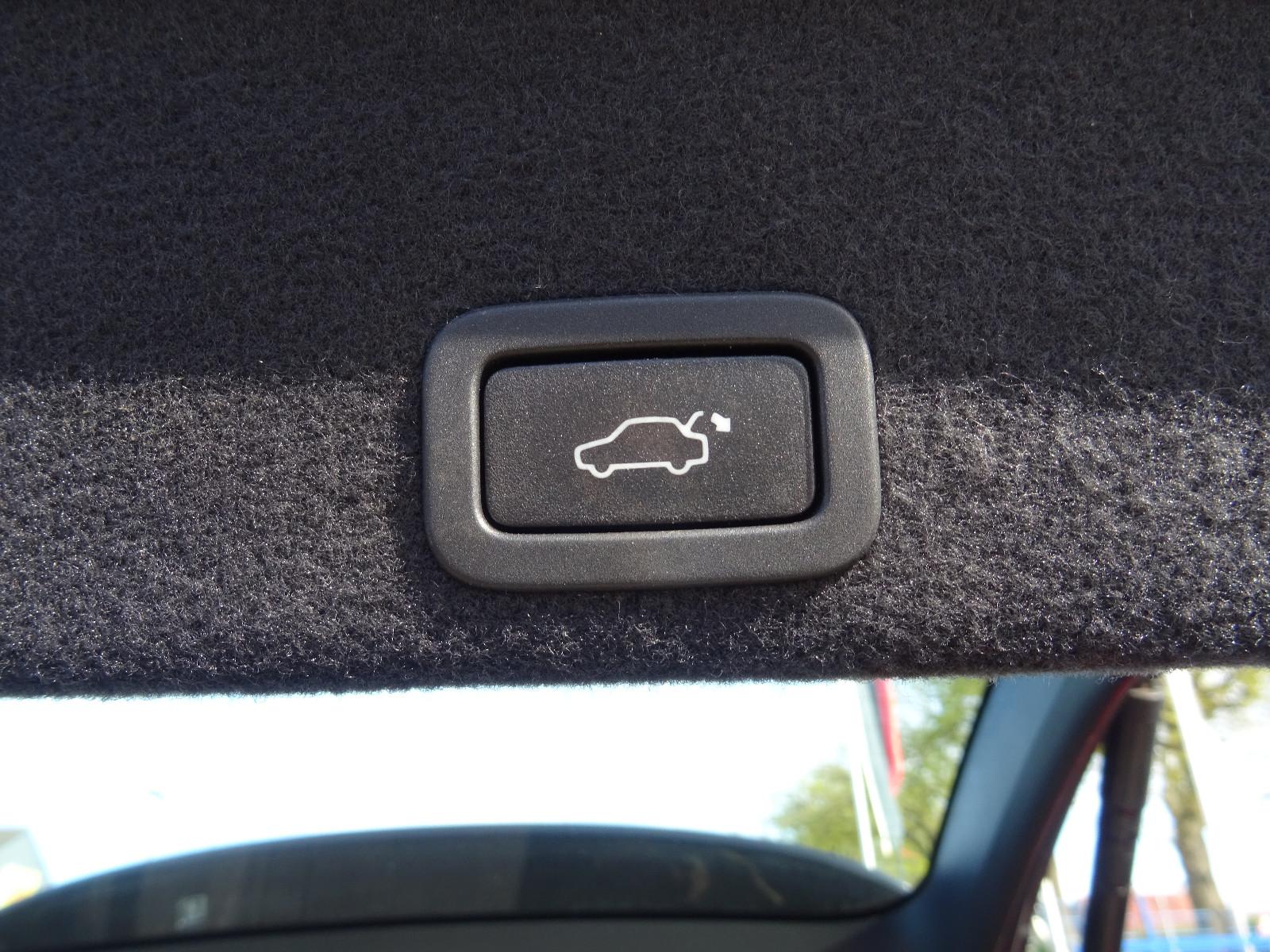VOLVO XC60 2.0 253ch SUMMUM AWD BVA Toit ouvrant Sièges chauffants cuir - 2EME MAIN