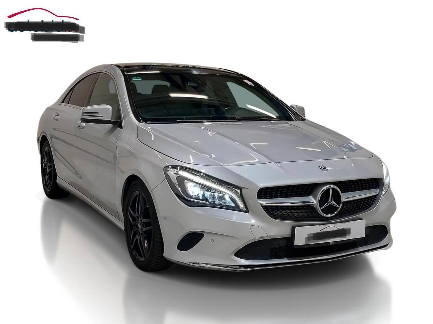 Mercedes-Benz CLA 220 4Matic,Auto,Leder,Navi,LED