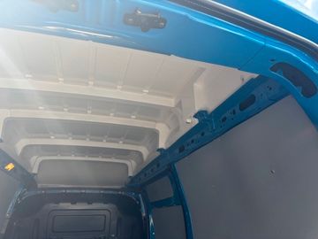 Bild 12 Opel Movano B Großraumkasten L2H3 3.3t