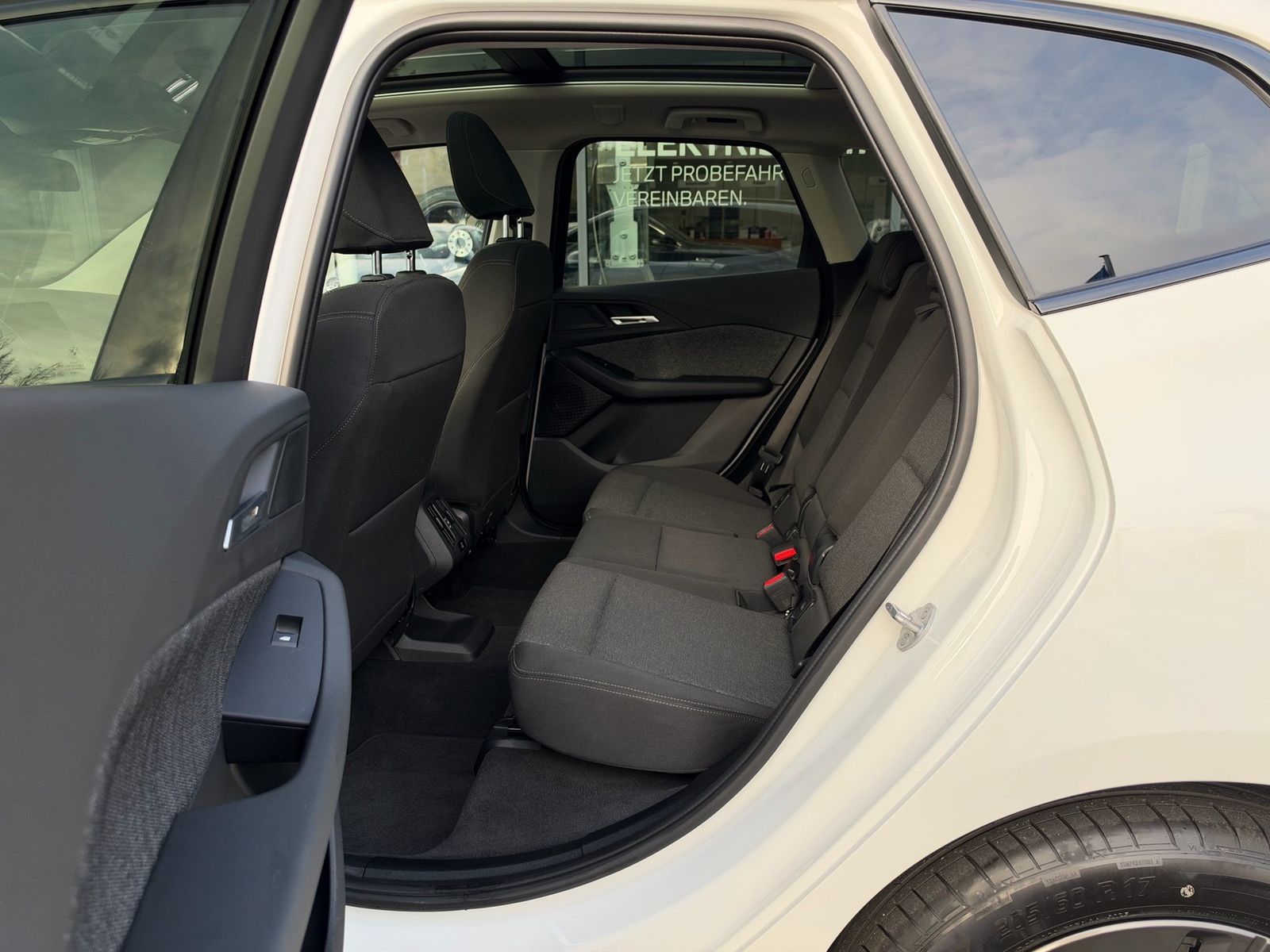 BMW 220 Active Tourer - Bild 16