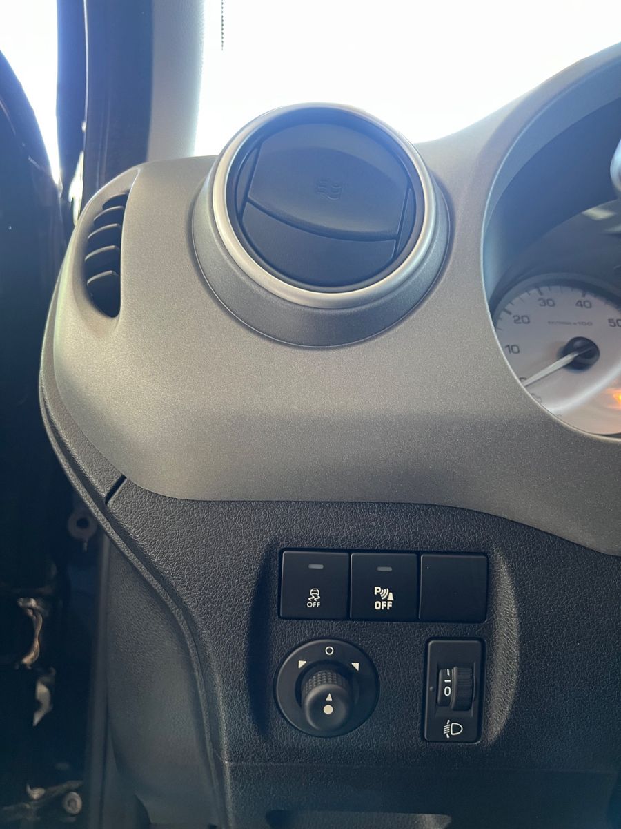 Fahrzeugabbildung Citroën Berlingo 1.6 Kombi Selection