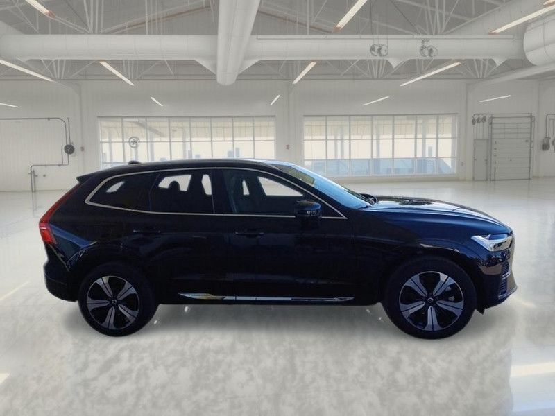 Volvo VOLVO XC60 T6 PLUG-IN AWD AUTO CORE SUV imagem 3