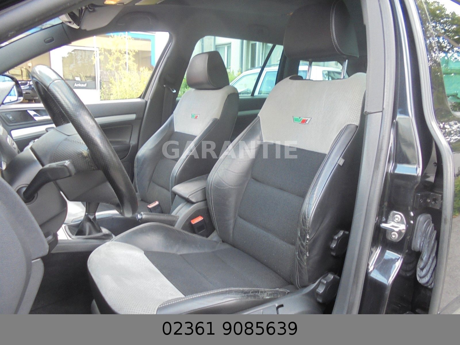 Fahrzeugabbildung SKODA Octavia Combi RS 2.0 TDI Klimaaut/Shz+Parktronik
