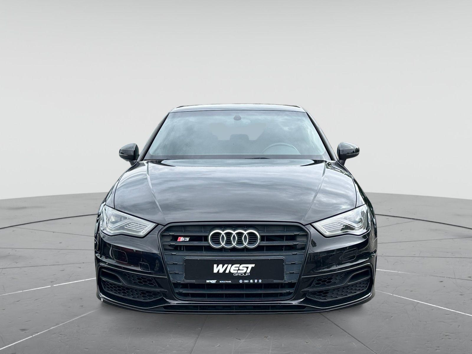 Audi S3 Sportback 2.0 TFSI quattro LED Xenon S-Sports