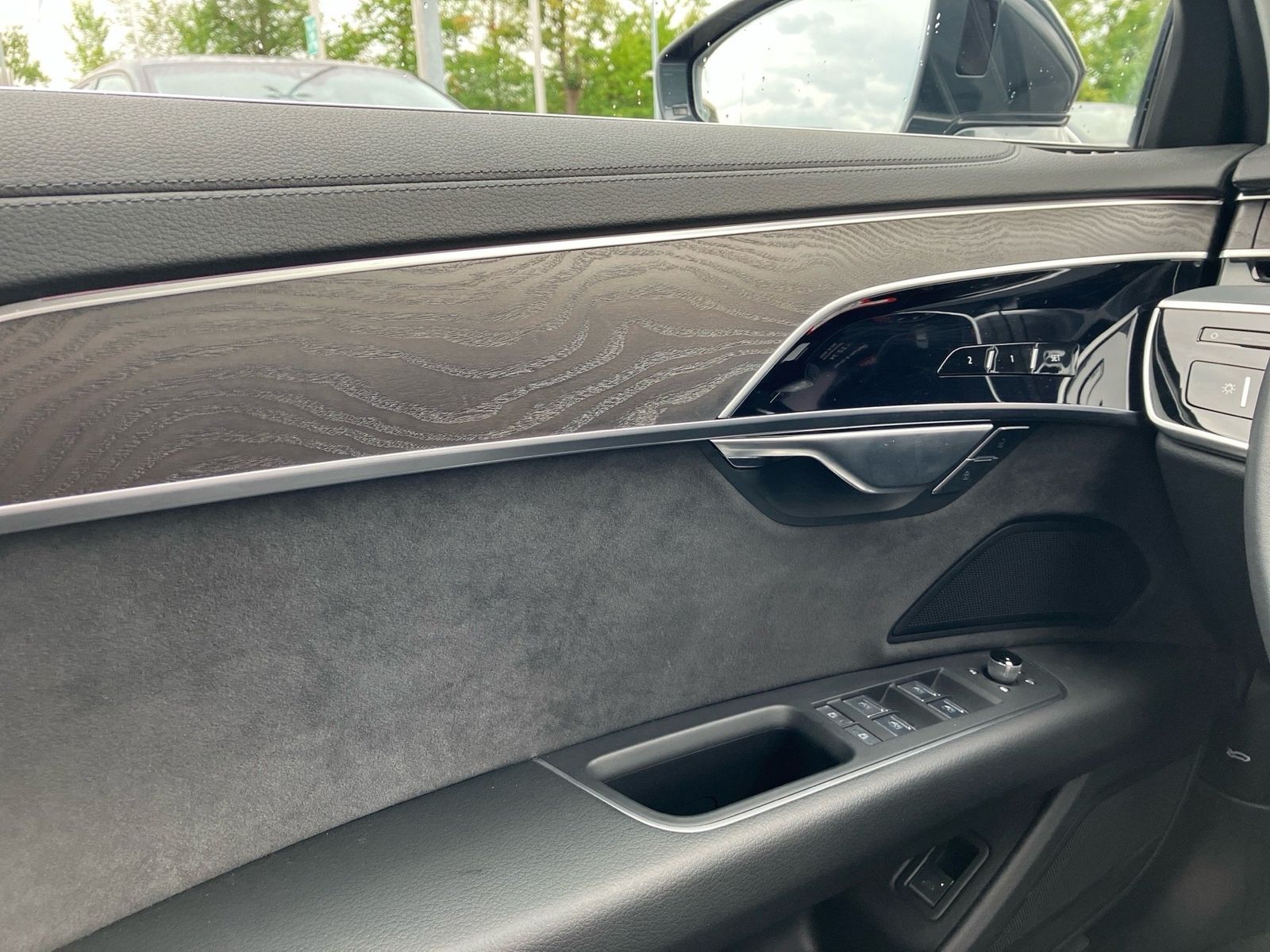 Audi A8 - Bild 15