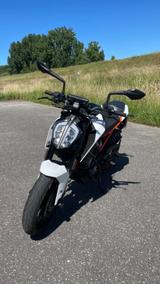 KTM Duke 125
