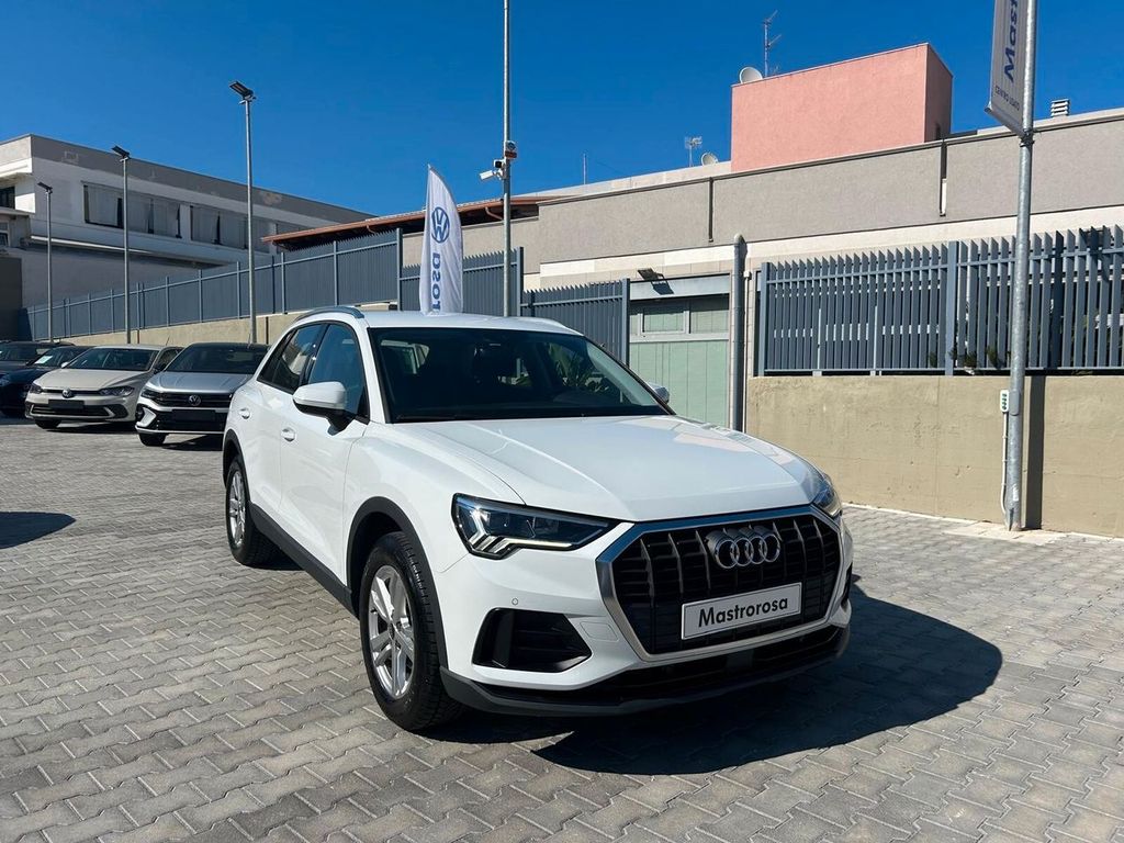 Image of Audi Q3