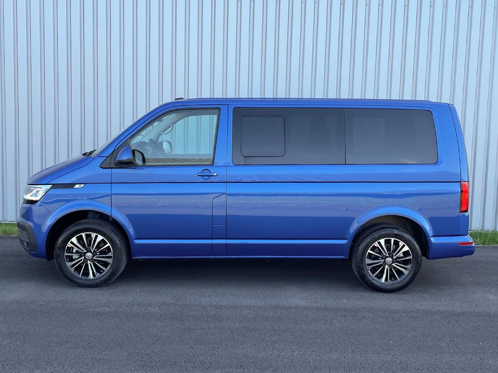 Volkswagen T6.1 Transporter Kombi KR LED STANDHZ ACC NAVI